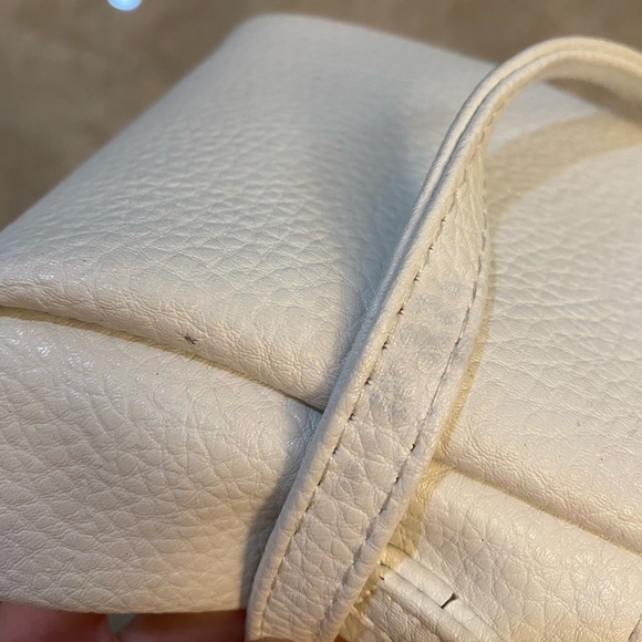 ASOS mini white crossbody bag - Picture 4 of 4